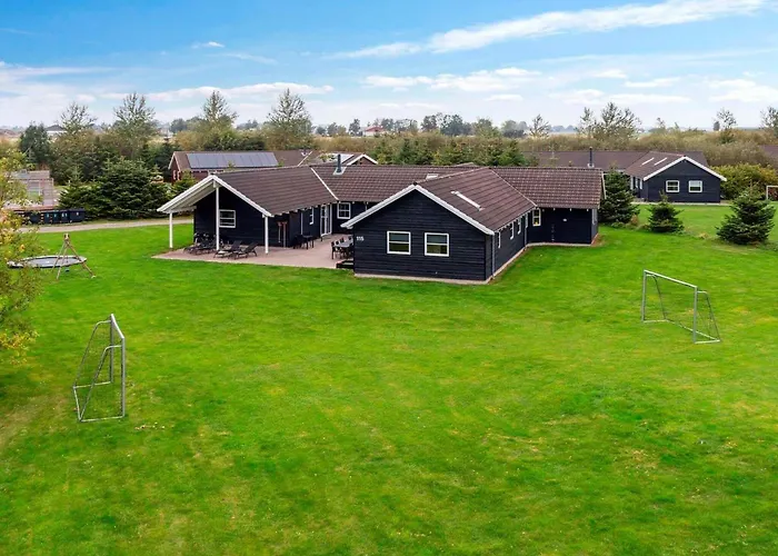 Luxury Retreat With Pool - By Traum Сasa de vacaciones Bøtø By